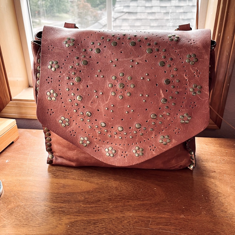 Patricia Nash leather convertible handbag/backpack